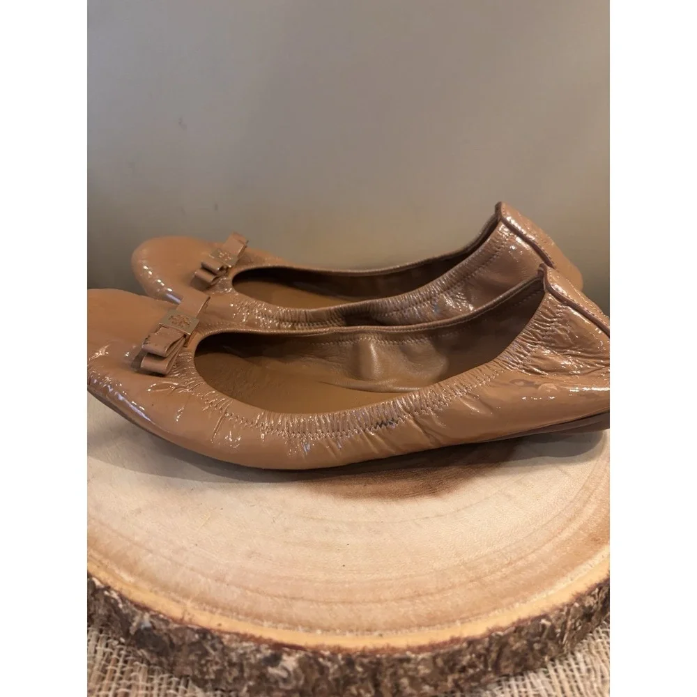 Tory Burch Eddie Bow Patent Ballet Flats Size 10.5‎ Royal Tan.